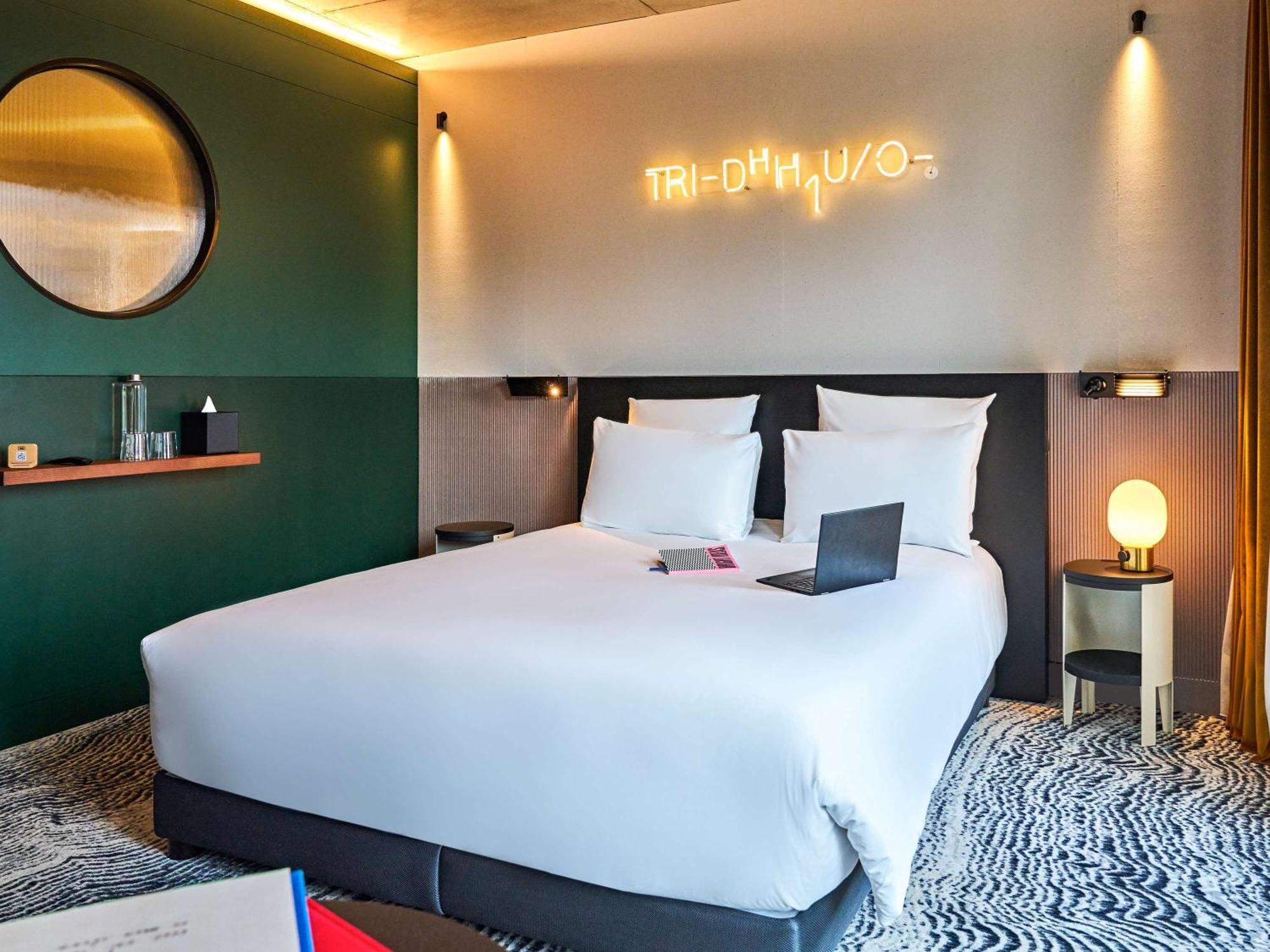 Tribe Paris Clichy Hotel Exterior photo