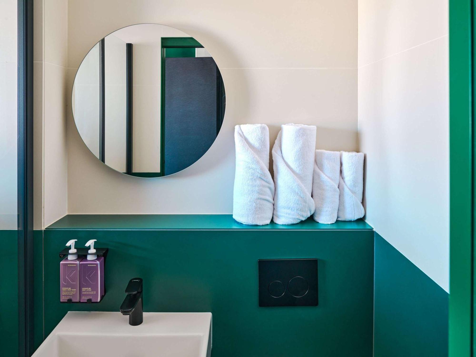 Tribe Paris Clichy Hotel Exterior photo